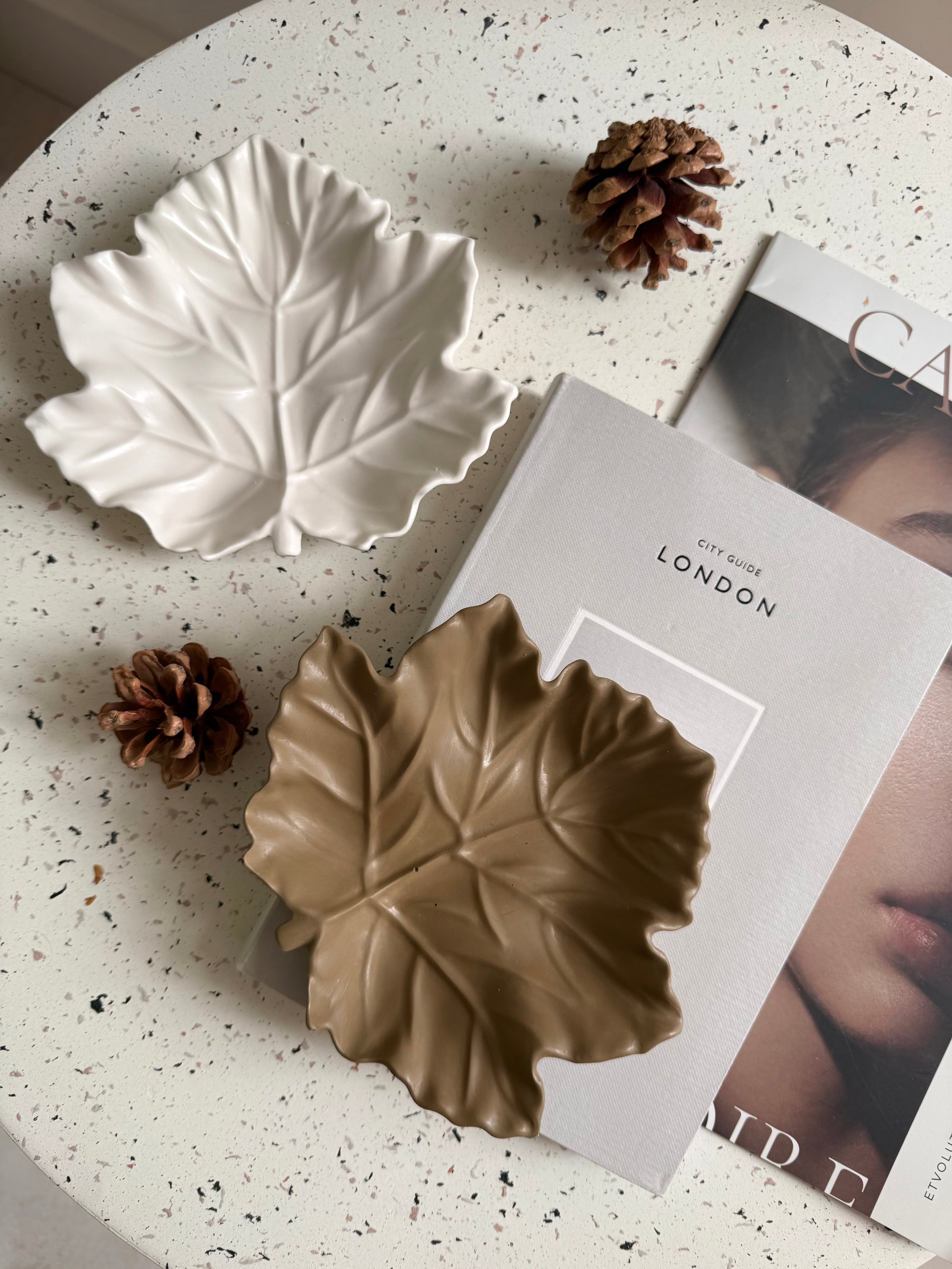 dishes | bowls | trays