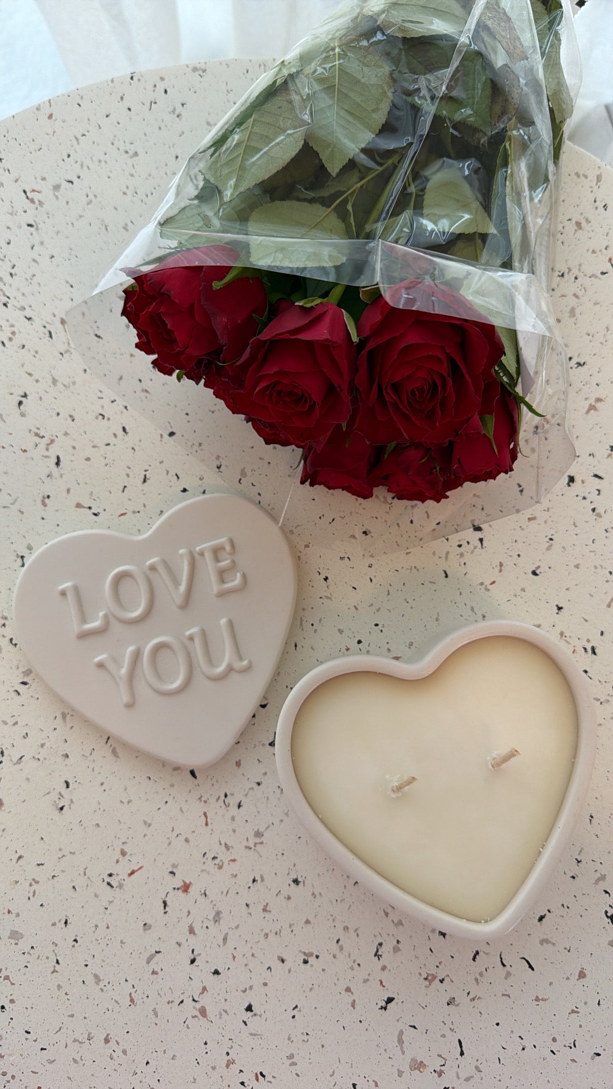 love you candle OFF WHITE