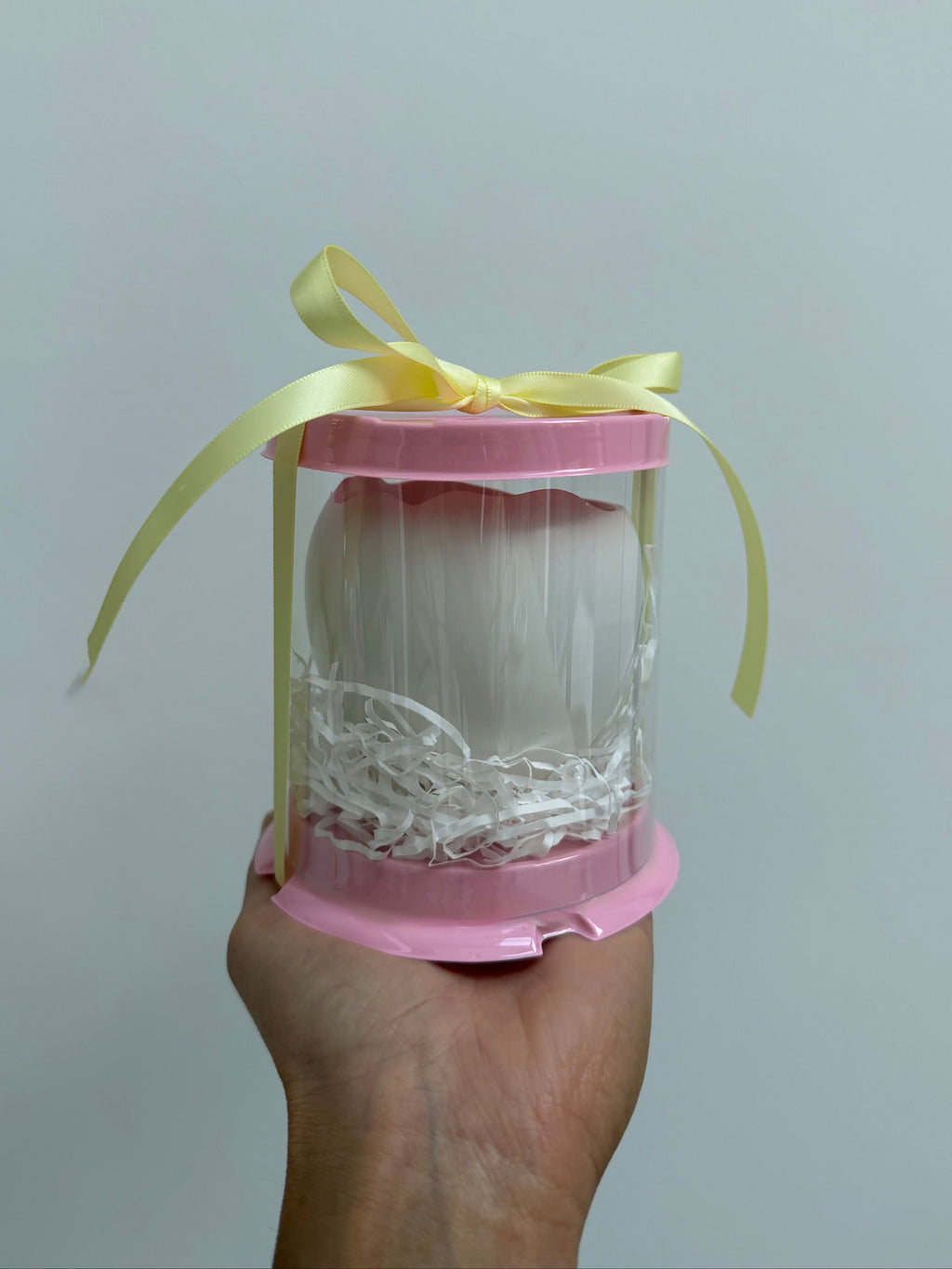 hatch candle off white