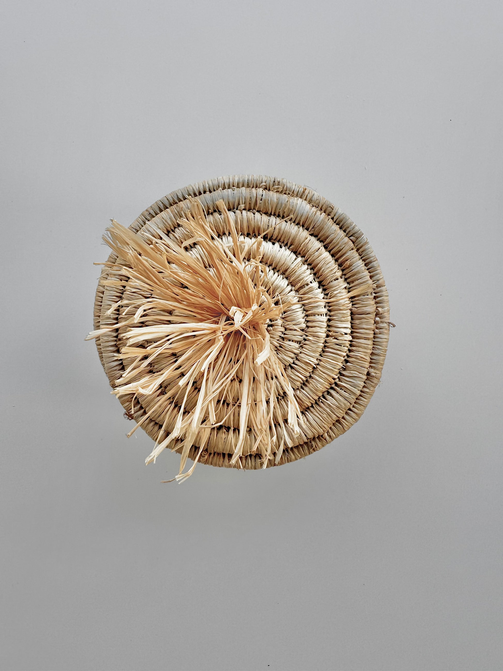 seagrass storage pot
