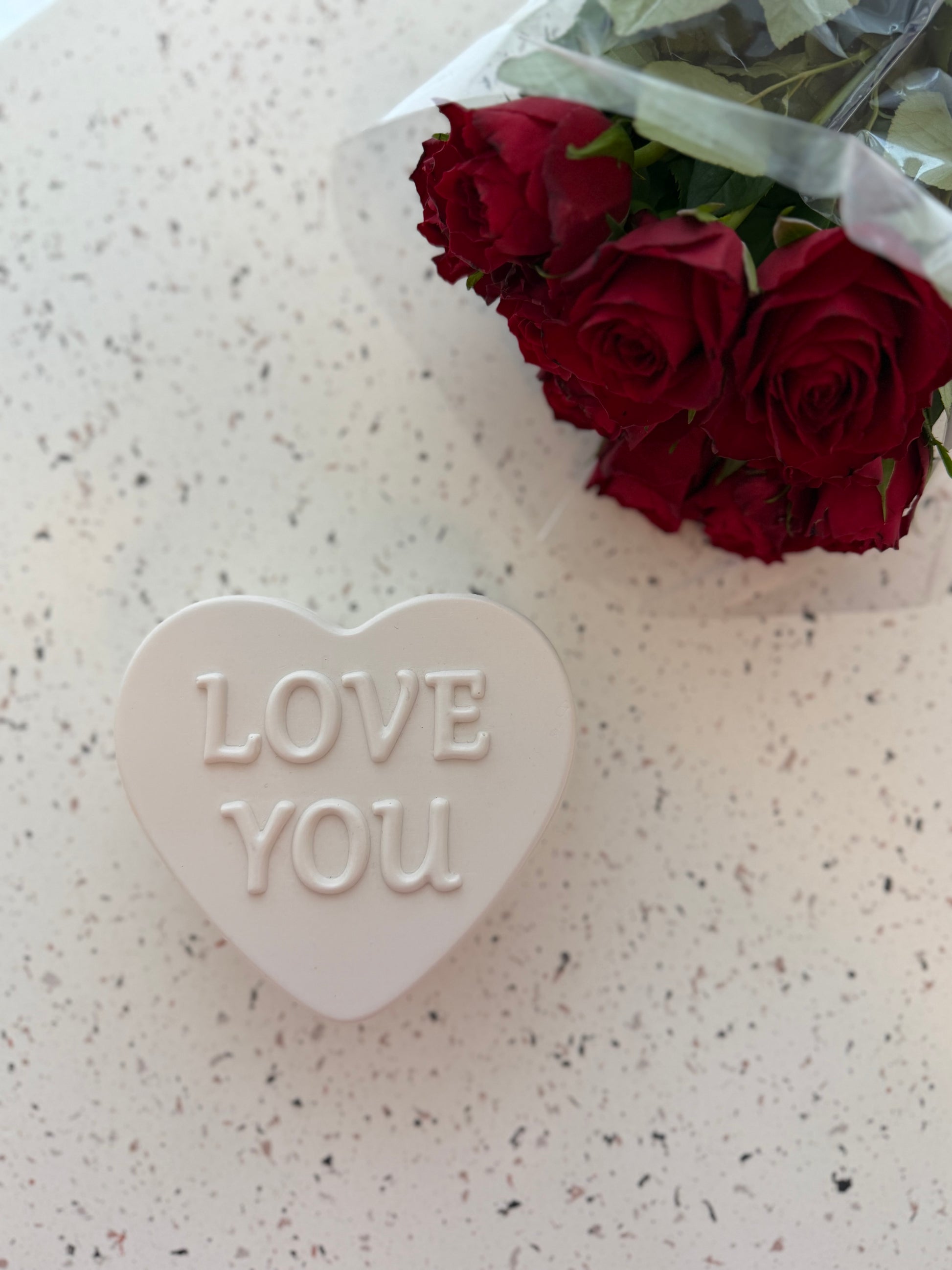 love you candle OFF WHITE