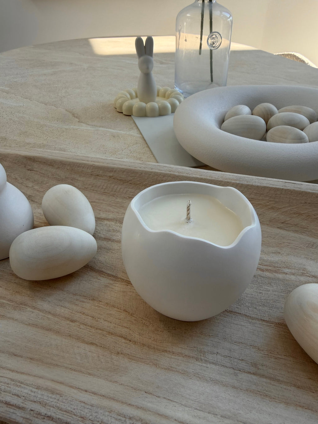 hatch candle off white