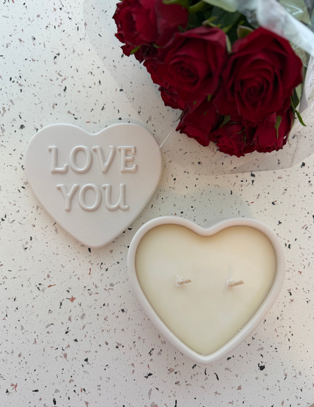 love you candle OFF WHITE