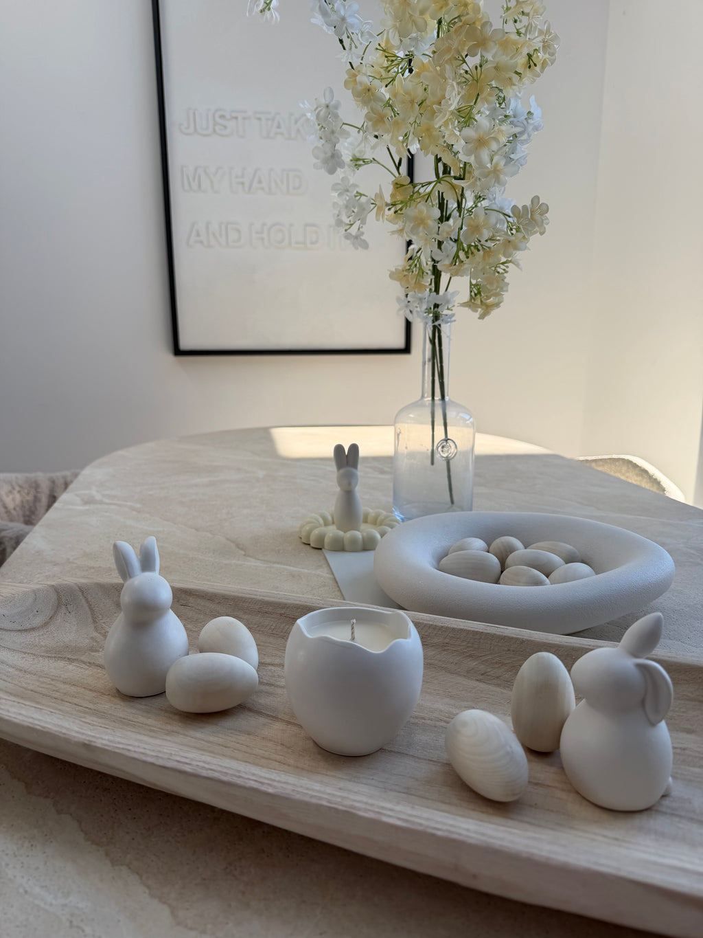 hatch candle off white