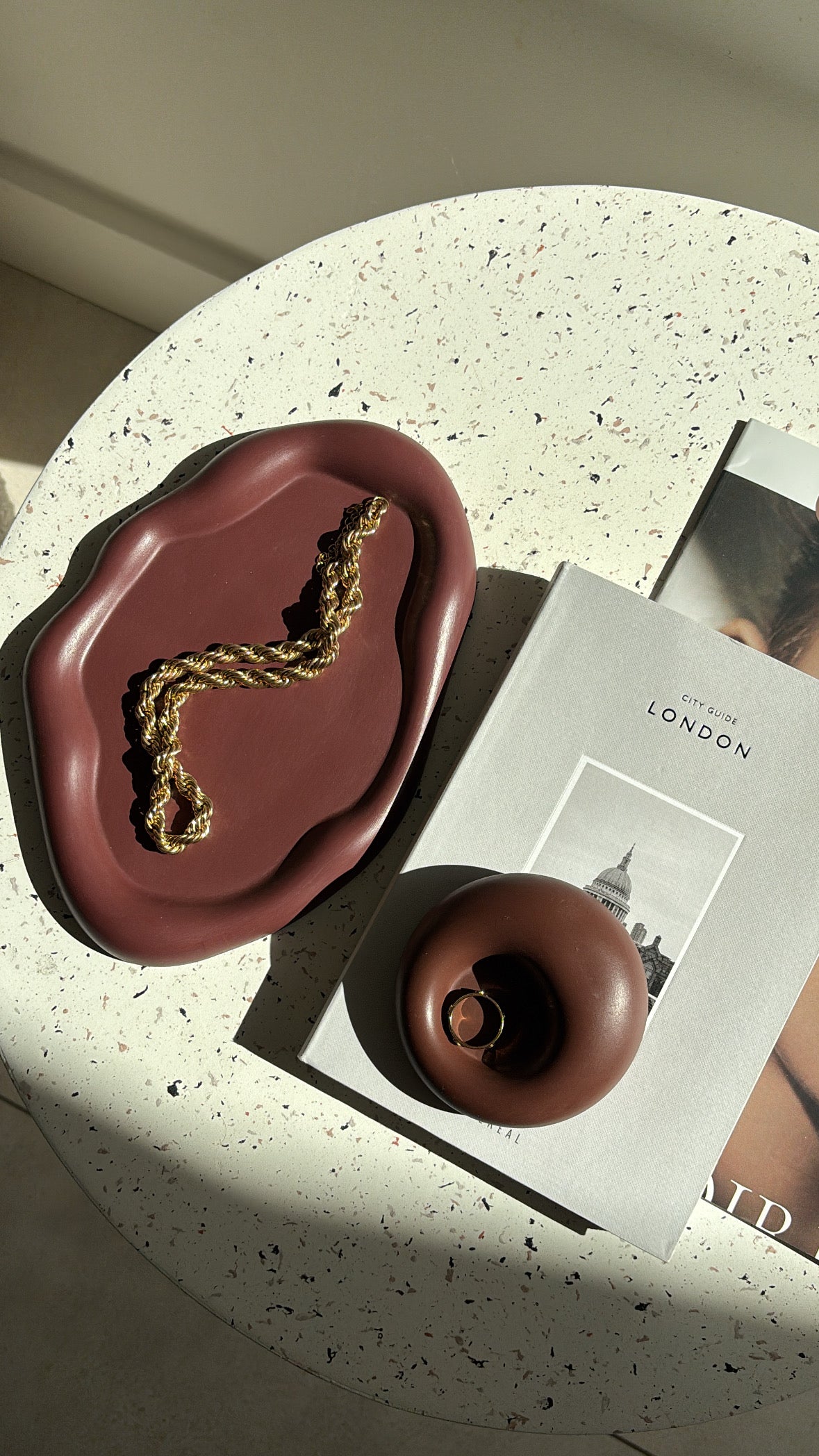 float dish - burgundy