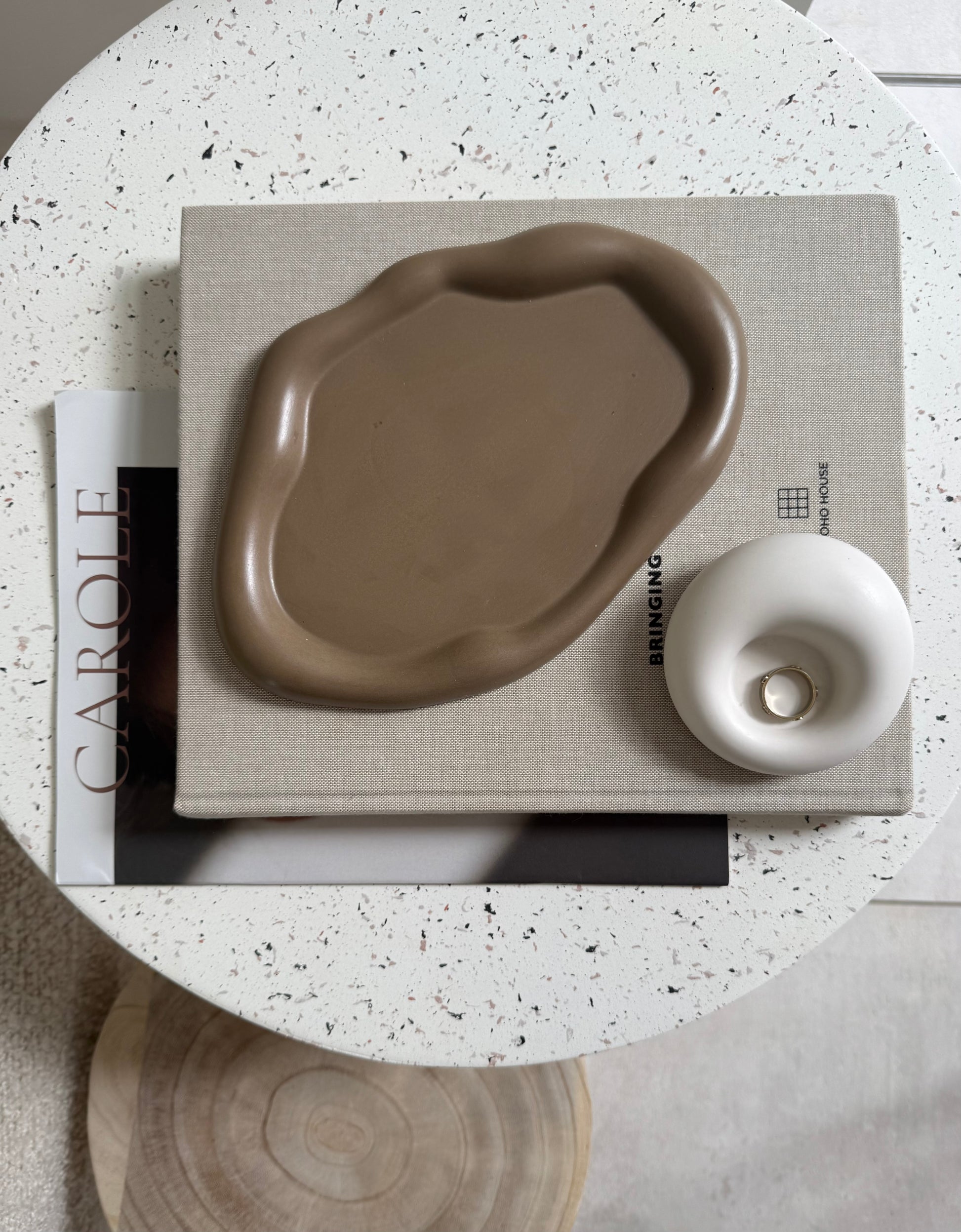 float dish - brown