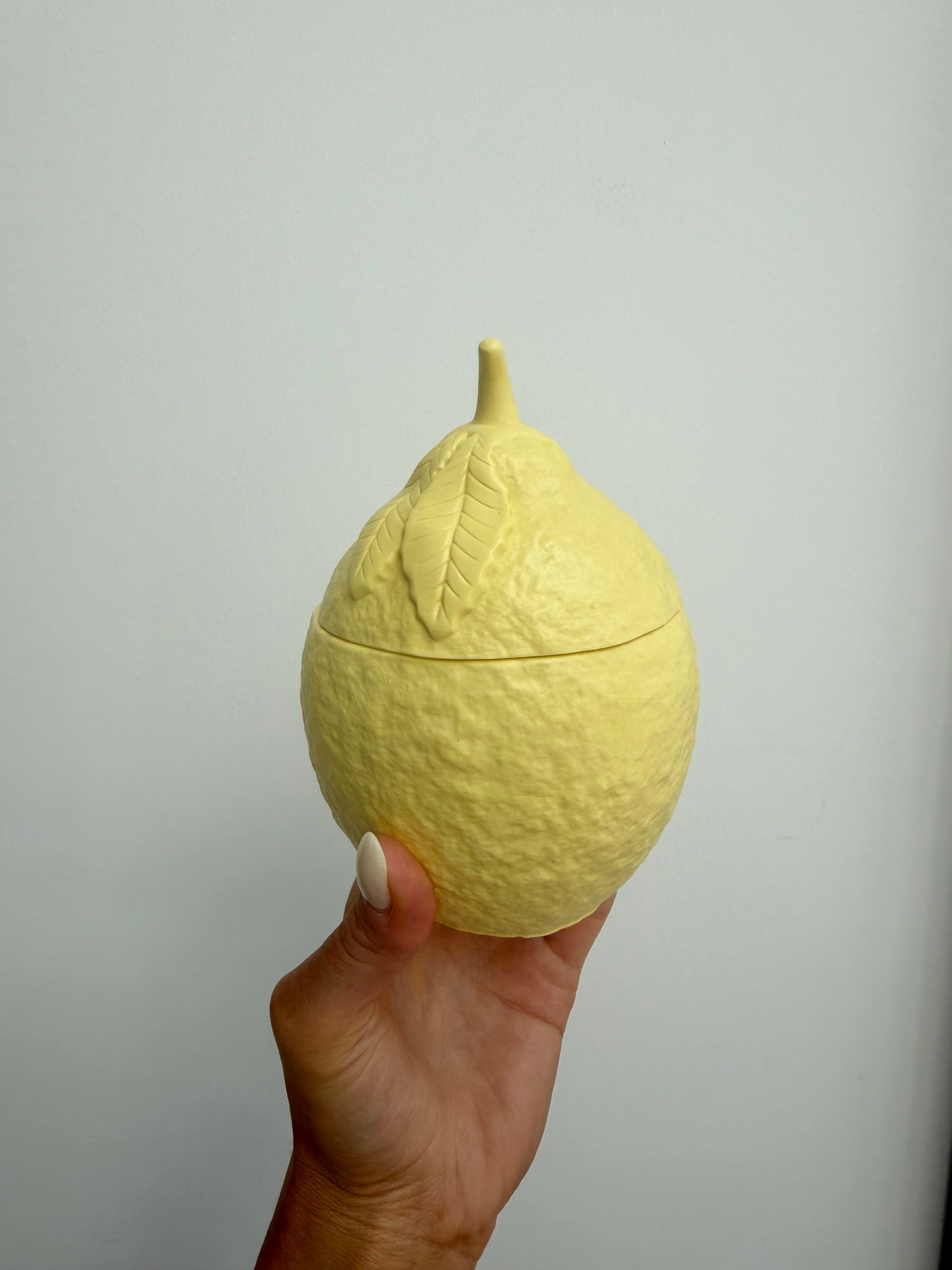 lemon candle