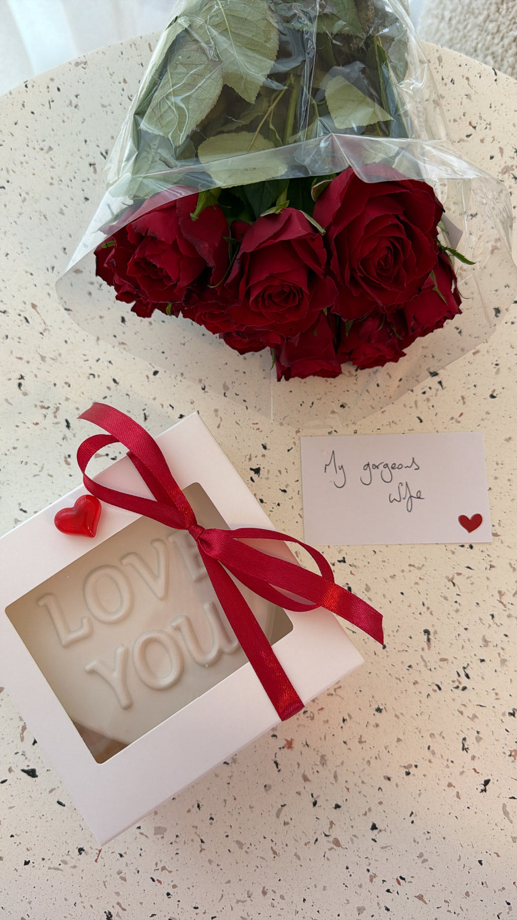 love you candle OFF WHITE