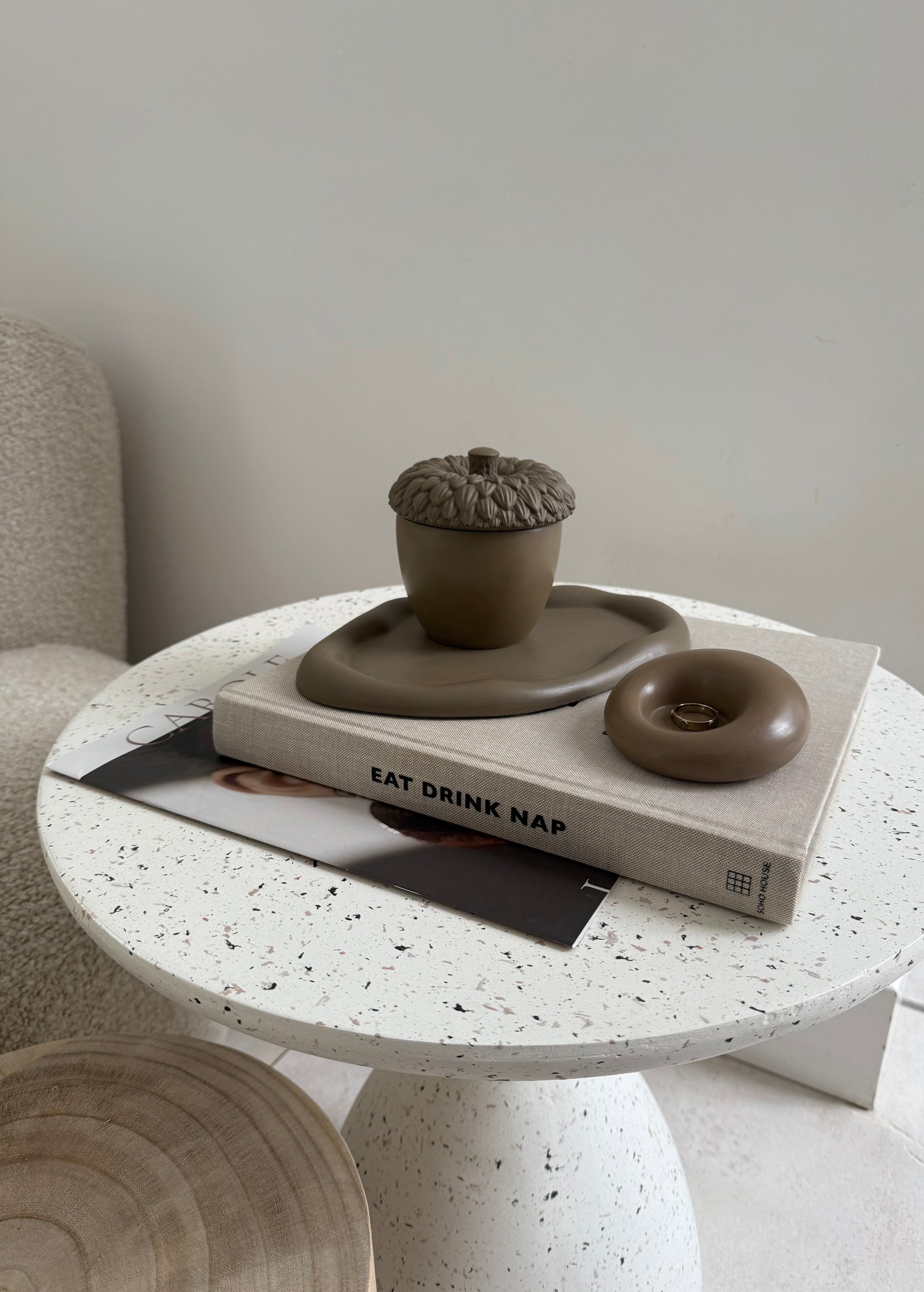 float dish - brown