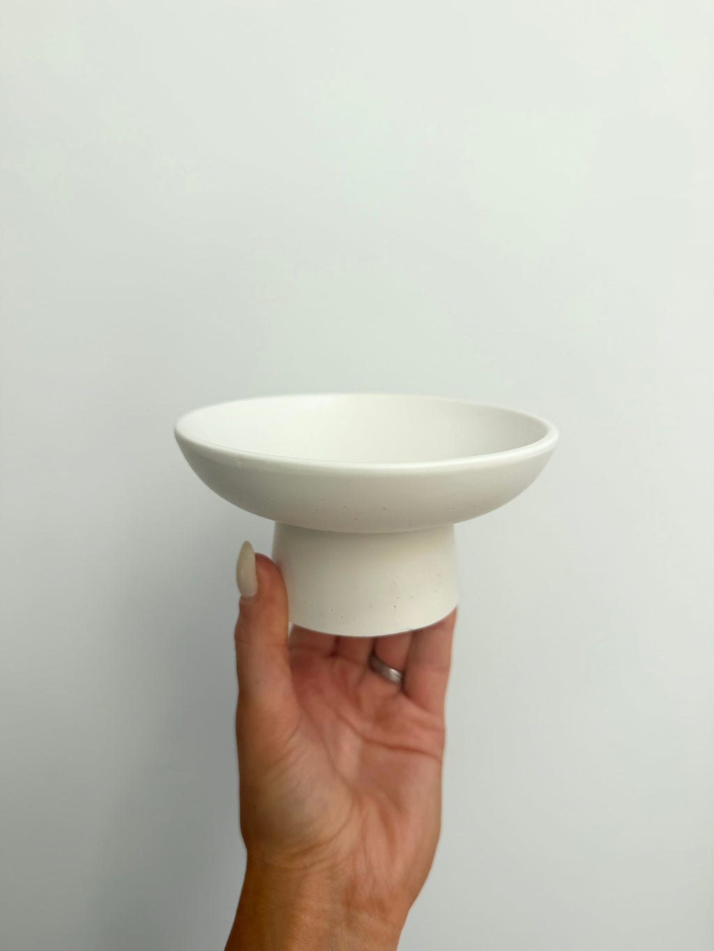 dune pedestal dish