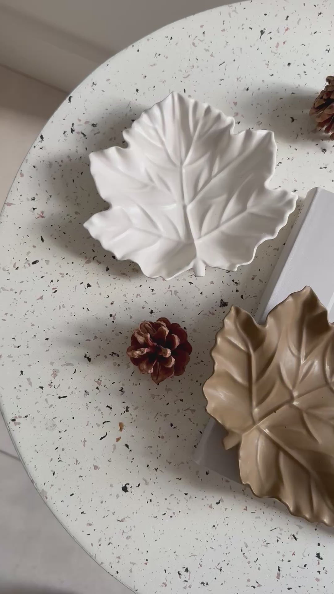 fall leaf - brown