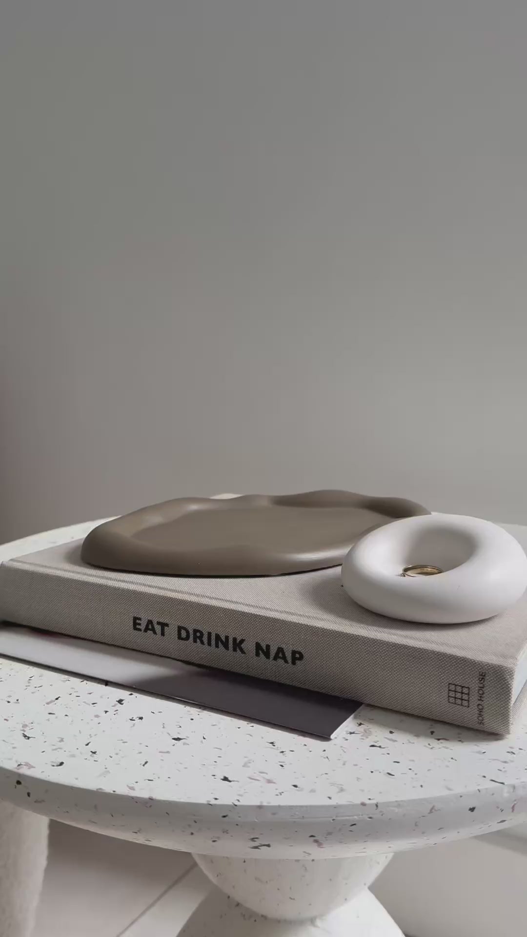 float dish - brown